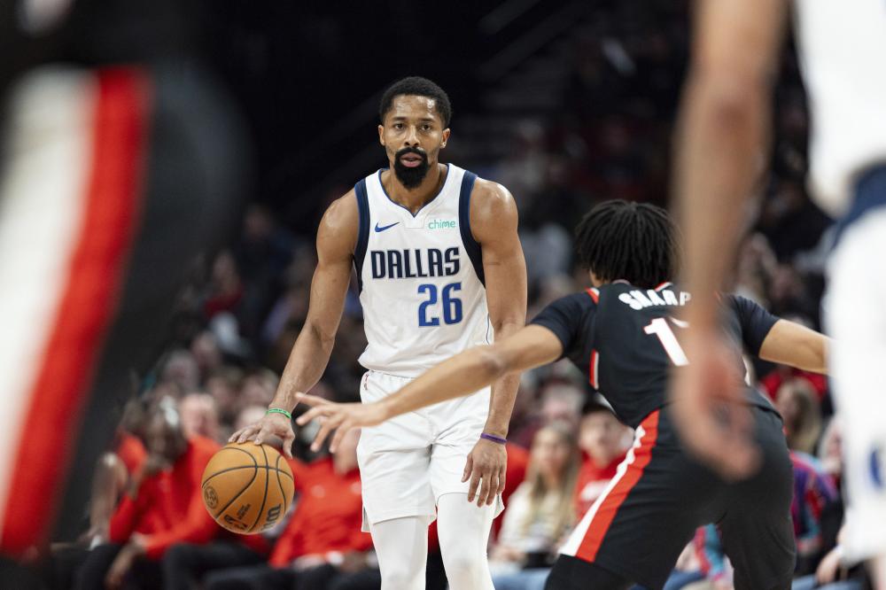 后卫在比赛 后卫在比赛