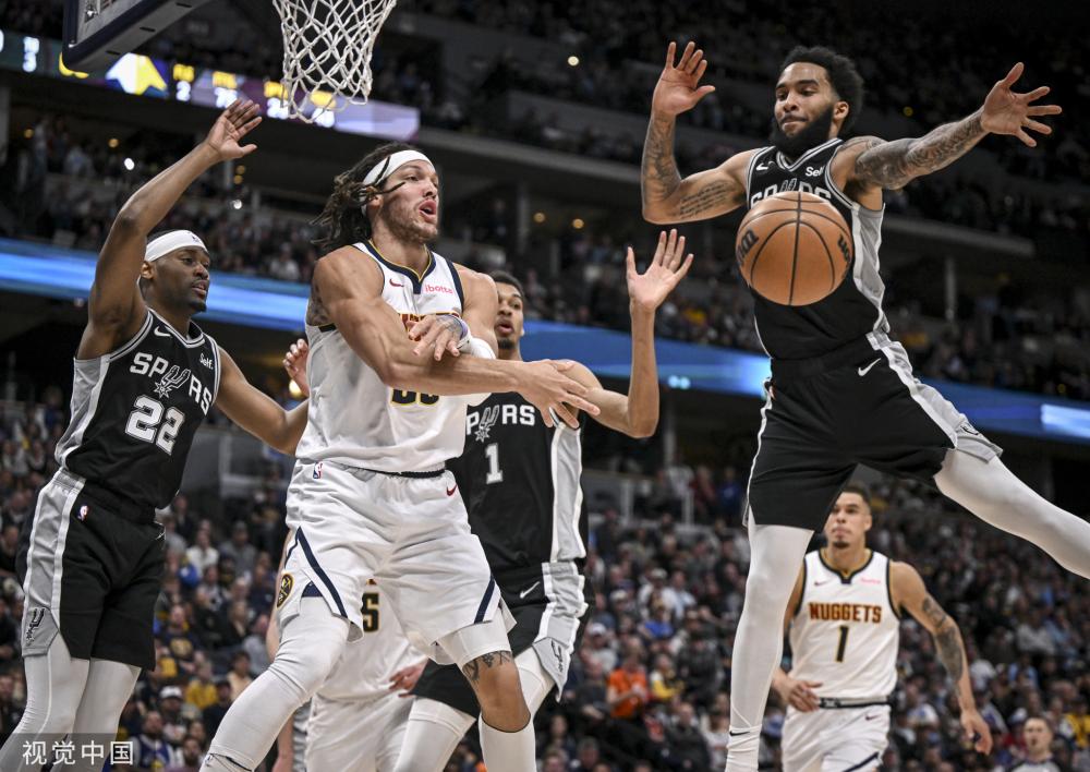 场均得分超 场均得分超