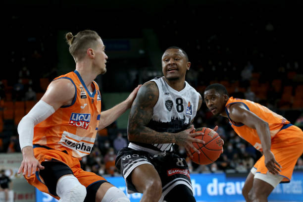 尼克斯防守 尼克斯防守